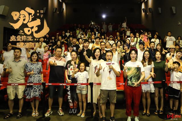 饺子导演神秘闭关，新作品悬念重重引爆期待！且看地方新闻深度解读。